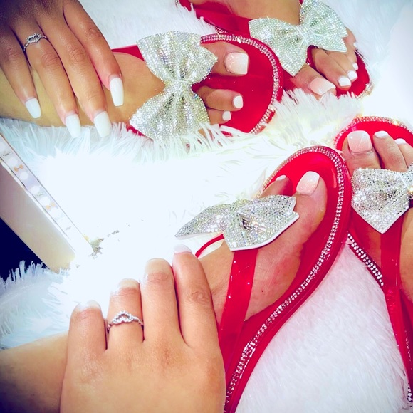 ♦️Bow & Diamonds♦️ - Picture 3 of 4